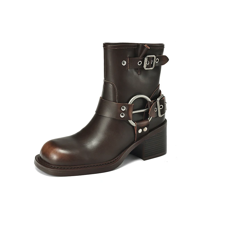 Retro ankle boots with thick heels and buckles