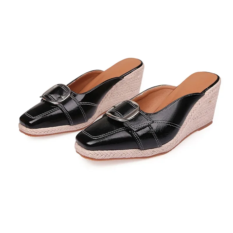 Wedge sandals with hemp rope outsole