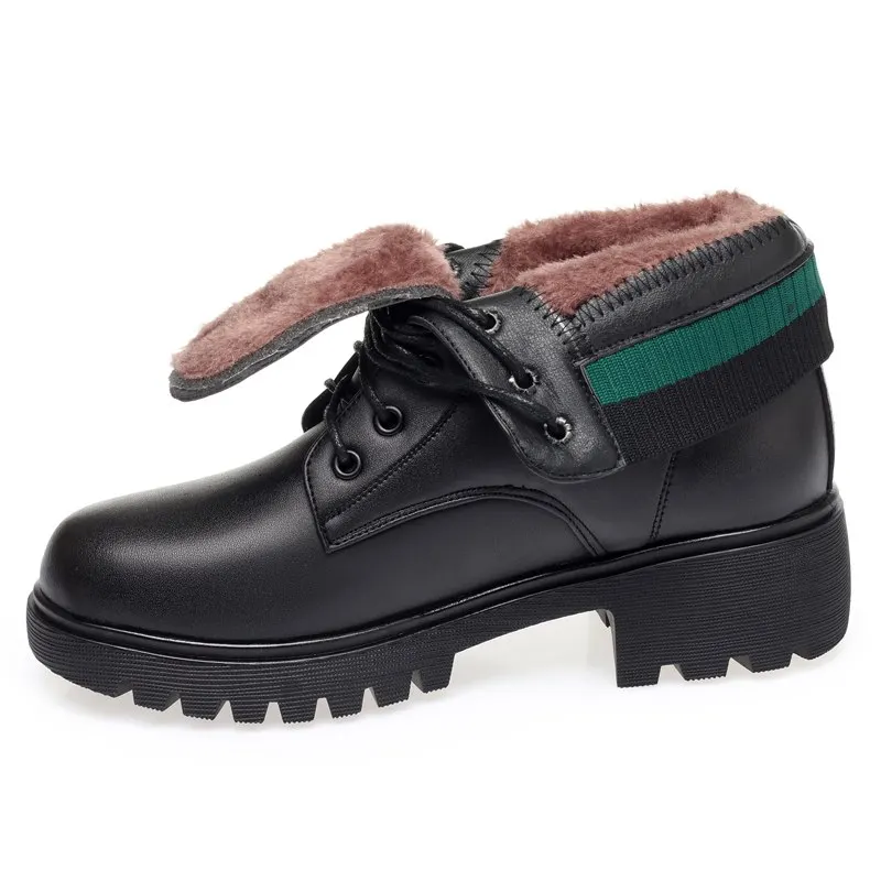 Wool and leather lace-up ankle boots with fur lining