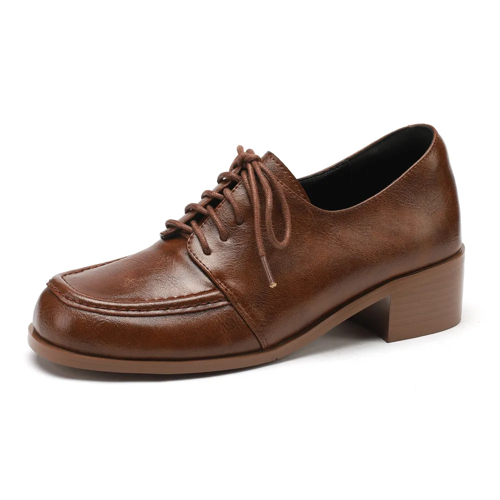 Classic lace-up thick heel pumps in genuine leather