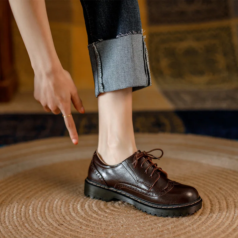 Vintage cut-out brogue oxford flats