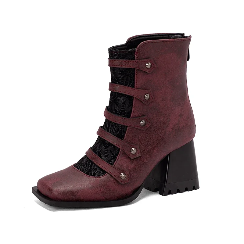 Ankle boots with square toe and mixed color upper