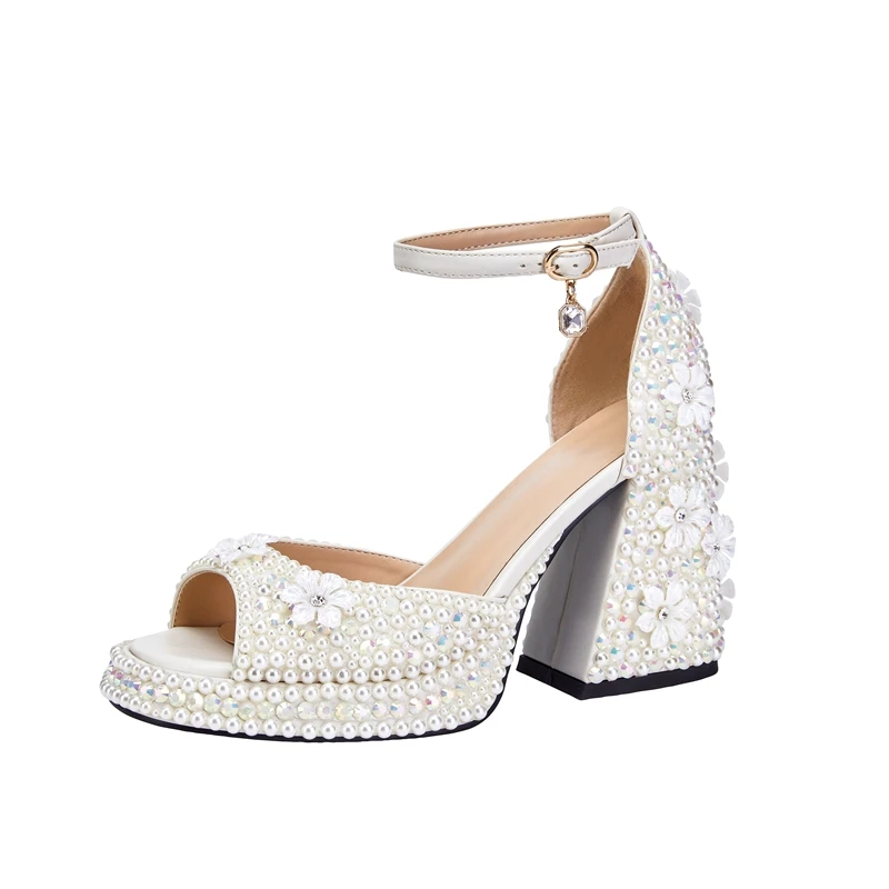 Flower buckle pearl thick bottom open toe sandals