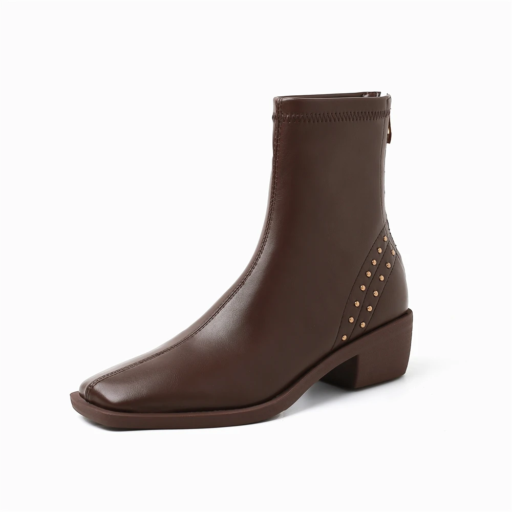 Modern round toe ankle boots with chunky heels and zipper