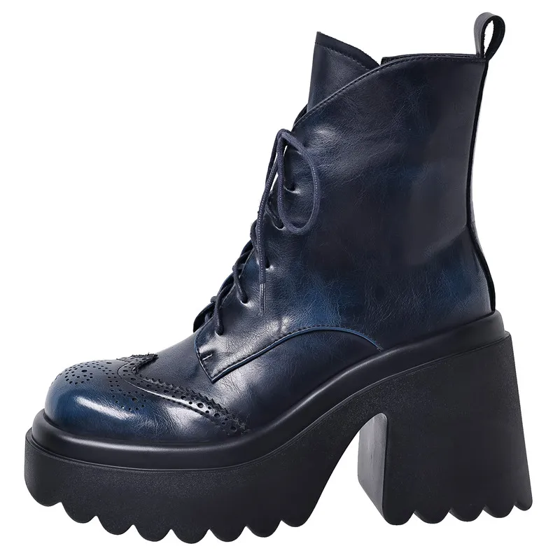 Retro narrow band winter boots with zipper and thick heels