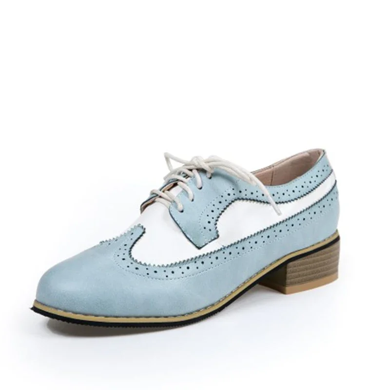 Mixed color brogue lace-up pumps with hollow design