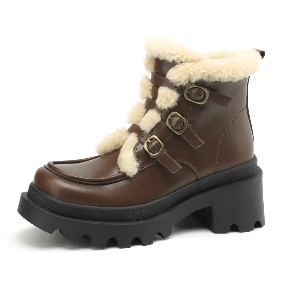 Genuine leather ankle boots with wool blend lining